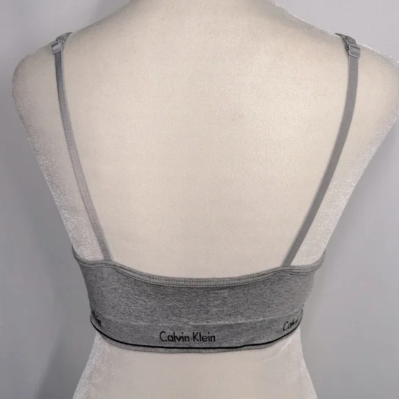 ❤️3/$30 Calvin Klein Gray Bra with Adjustable Straps - Picture 4 of 7